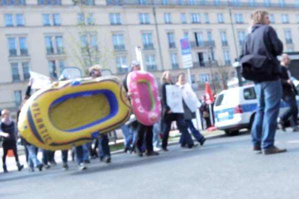 Probeblockade vor der EU Kommission in Berlin